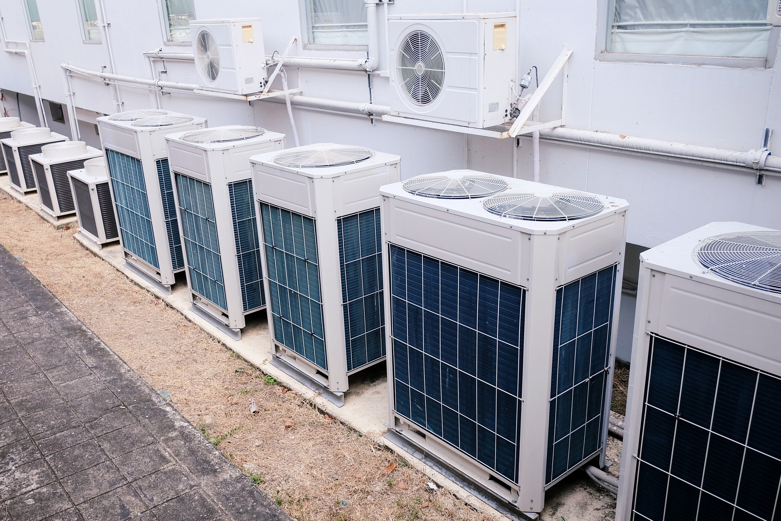 commercial ac systems outside of business